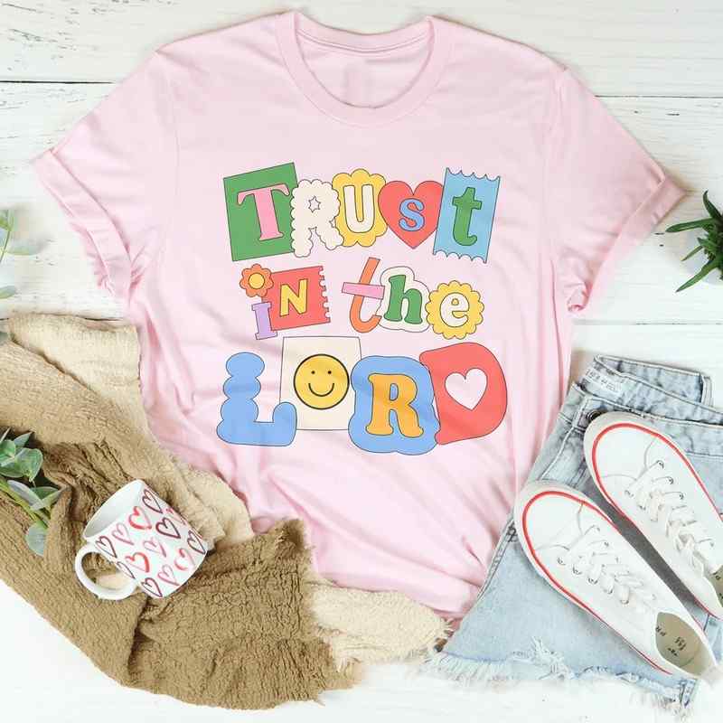 Trust In The Lord – Christian Faith Graphic Tee